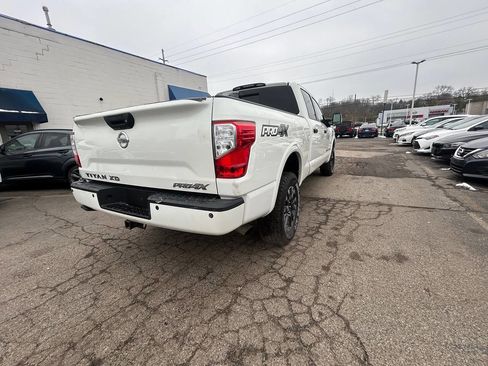 Used 2019 Nissan Titan PRO-4X w/ Pro-4x Convenience Package image 7