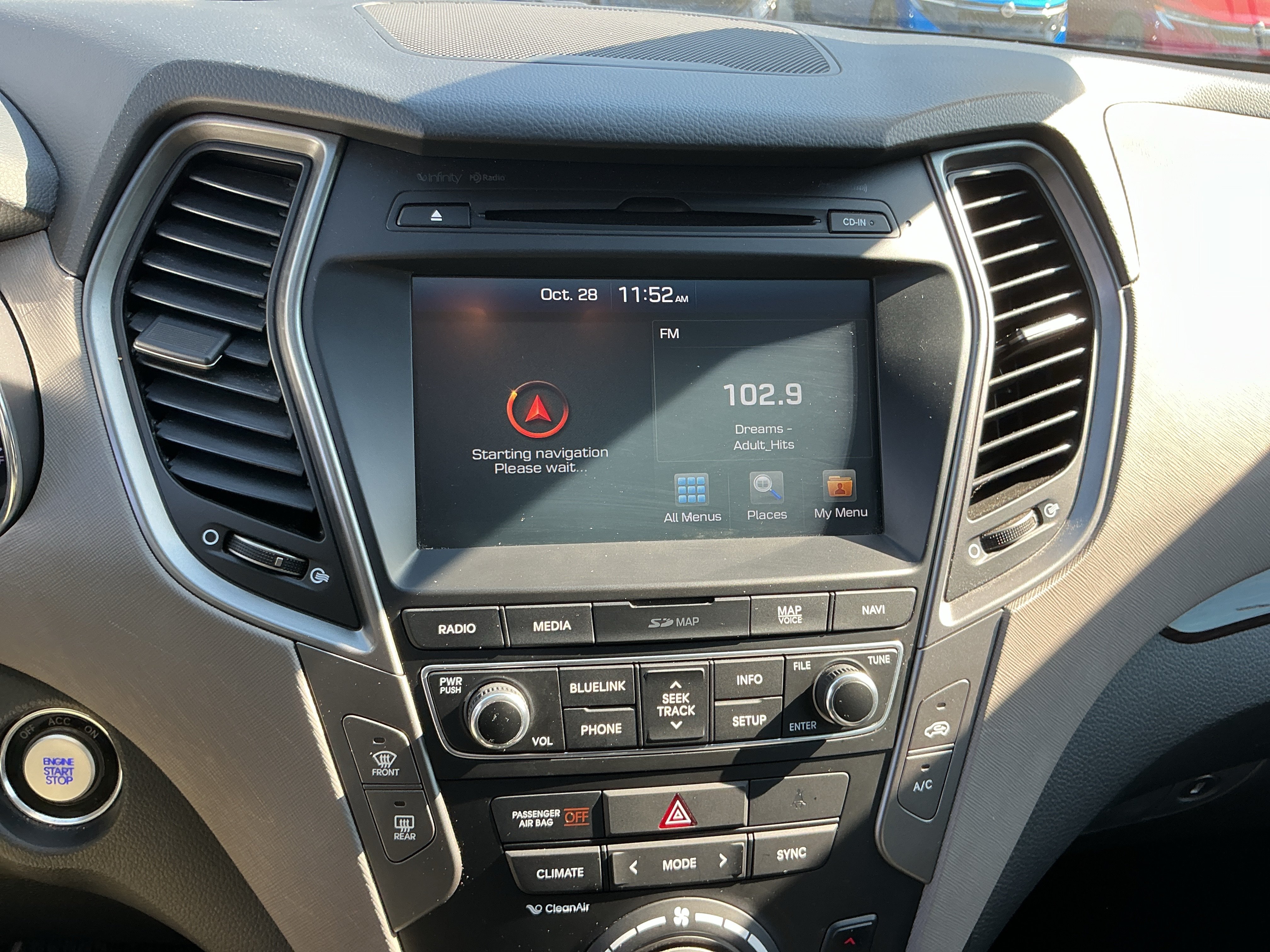 Used 2017 Hyundai Santa Fe Sport w/ Cargo Package FWD image 16
