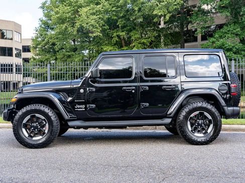 Used 2021 Jeep Wrangler Unlimited Sahara AWD/4WD image 9