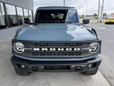 Used 2023 Ford Bronco Black Diamond w/ Sasquatch Package AWD/4WD image 2