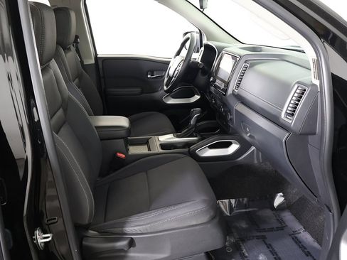 Used 2022 Nissan Frontier SV image 28
