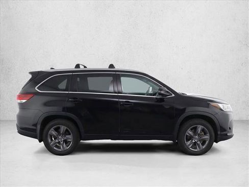 Used 2019 Toyota Highlander Limited Platinum AWD/4WD image 8