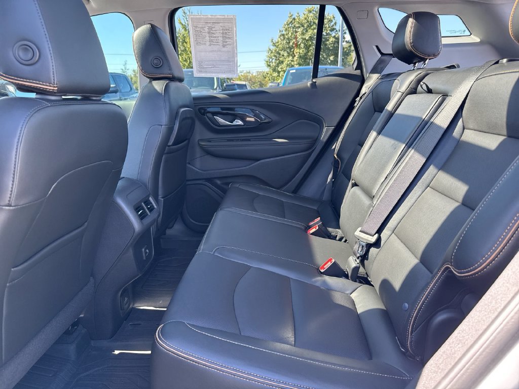 Used 2022 GMC Terrain AT4 w/ Infotainment Package II AWD/4WD image 24