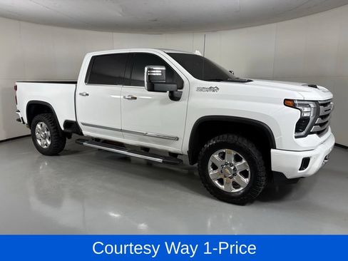 Used 2024 Chevrolet Silverado 3500 High Country w/ High Country Premium Package AWD/4WD image 12