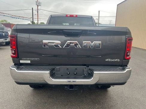 Used 2025 RAM 2500 Big Horn AWD/4WD image 9