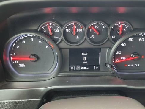 Used 2021 Chevrolet Silverado 1500 Custom Trail Boss AWD/4WD image 18