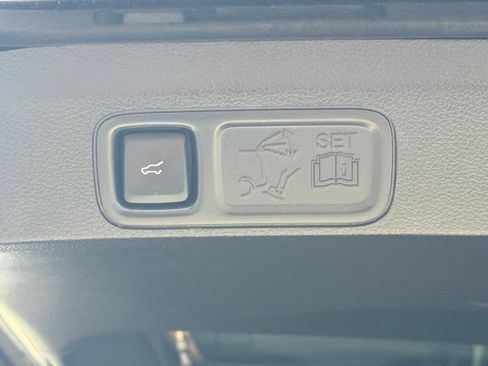 Used 2019 Ford Expedition Limited w/ Driver Assistance Package AWD/4WD image 15