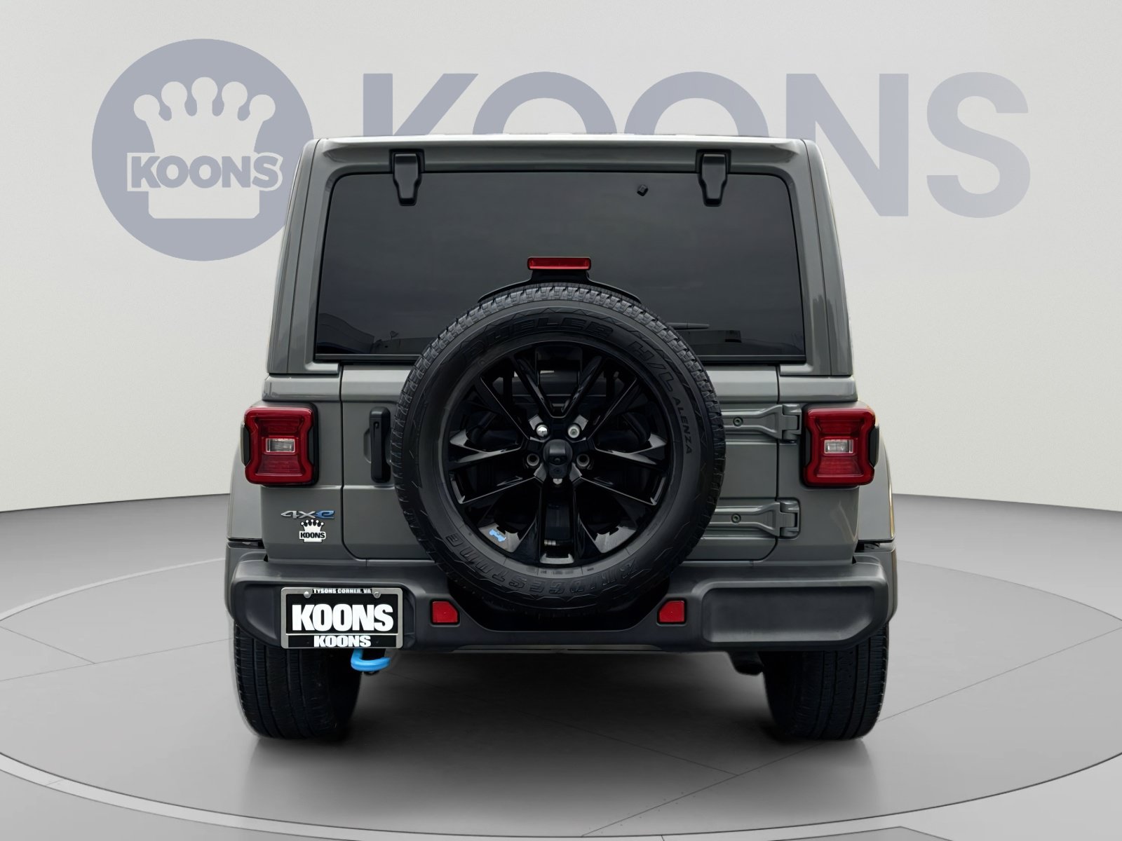 Used 2023 Jeep Wrangler Unlimited Sahara w/ Cold Weather Group AWD/4WD image 5
