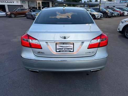 Used 2013 Hyundai Genesis 3.8 RWD image 8