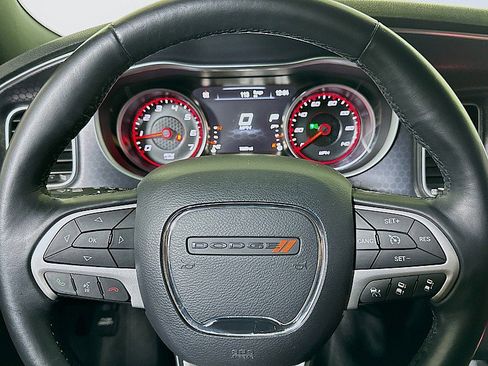 Used 2017 Dodge Charger SXT w/ Premium Group image 12