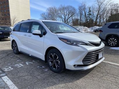 New 2026 Toyota Sienna Platinum