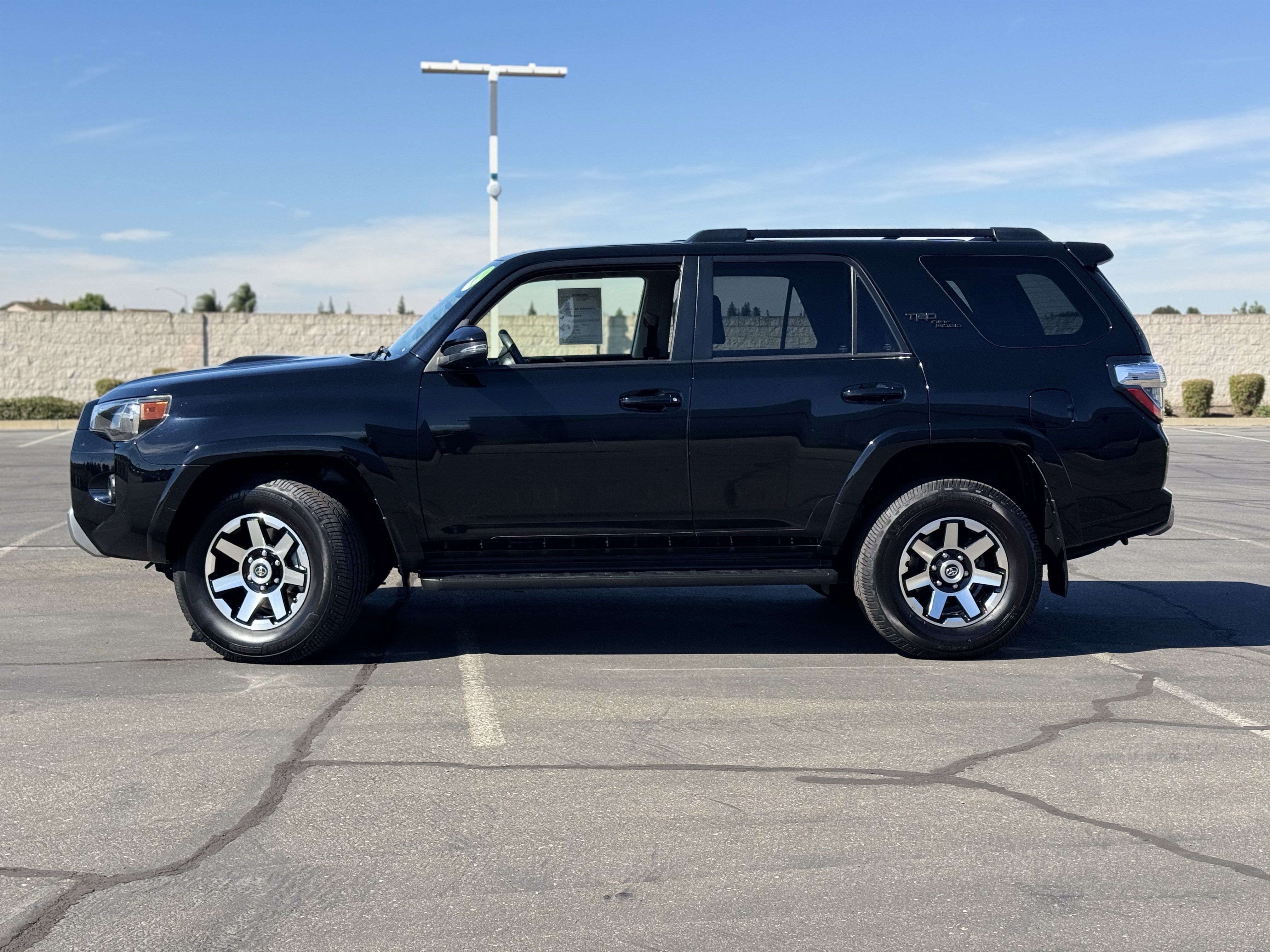Used 2021 Toyota 4Runner TRD Off-Road Premium AWD/4WD image 4