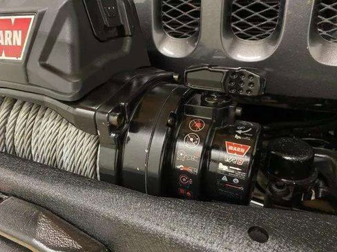 Used 2017 Jeep Wrangler Unlimited Sport w/ Connectivity Group AWD/4WD image 92