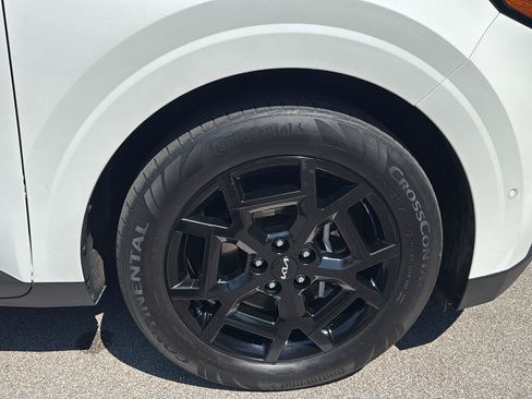Used 2025 Kia Carnival SX Prestige FWD image 15