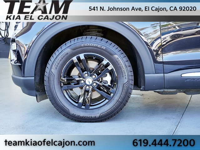 Used 2023 Ford Explorer XLT w/ Equipment Group 202A AWD/4WD image 7