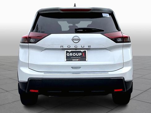 New 2026 Nissan Rogue SV image 4