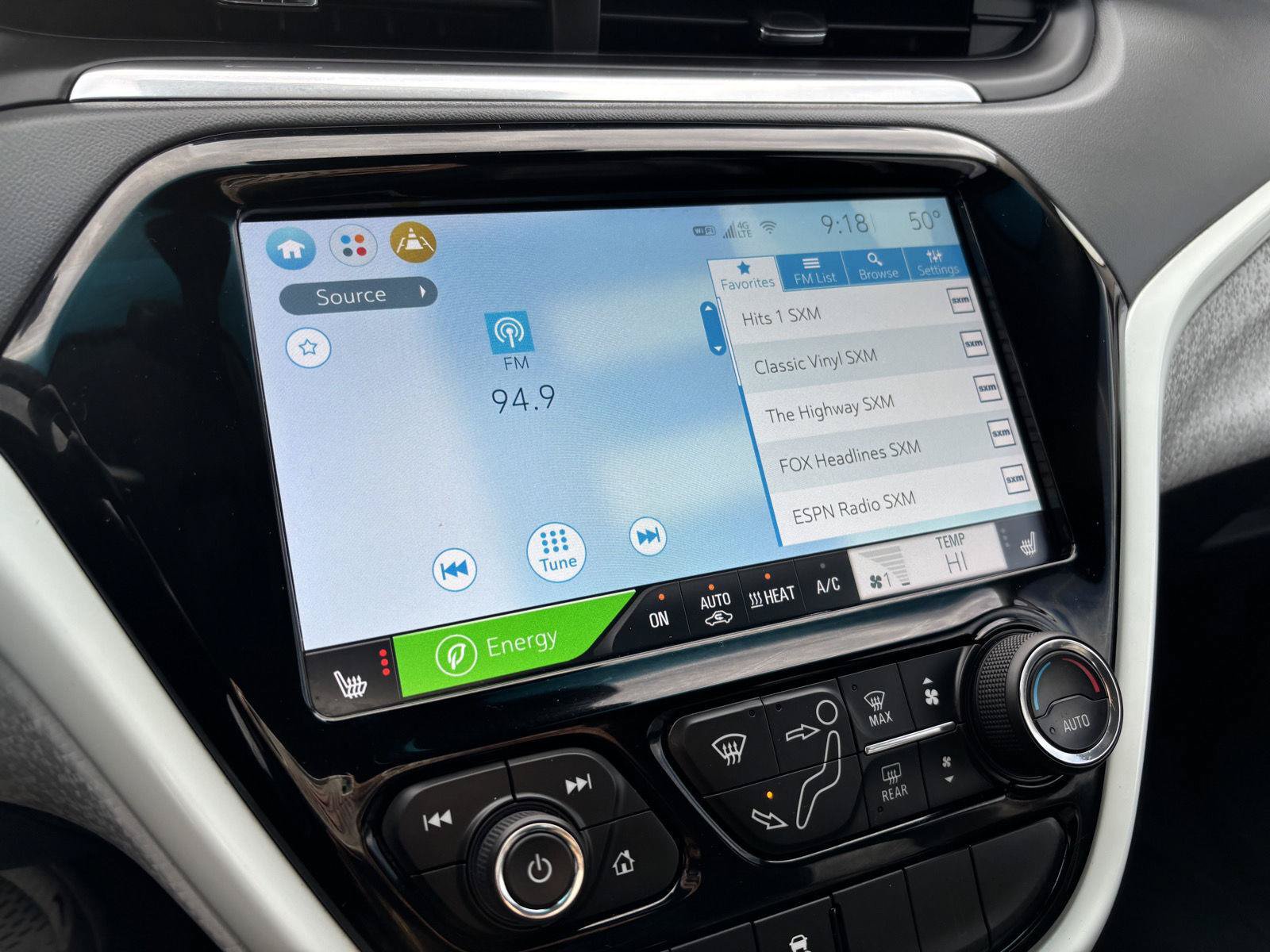 Used 2021 Chevrolet Bolt Premier w/ Infotainment Package FWD image 23