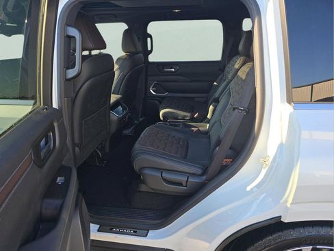 Used 2025 Nissan Armada Platinum Reserve AWD/4WD image 8