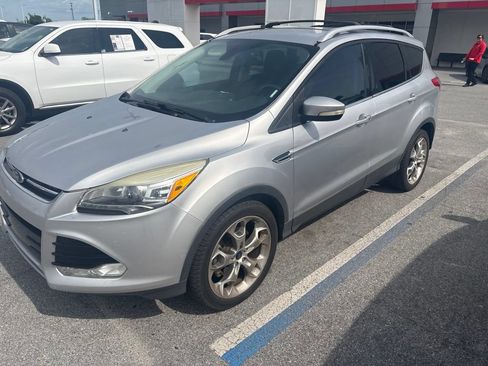 Used 2013 Ford Escape Titanium FWD image 3