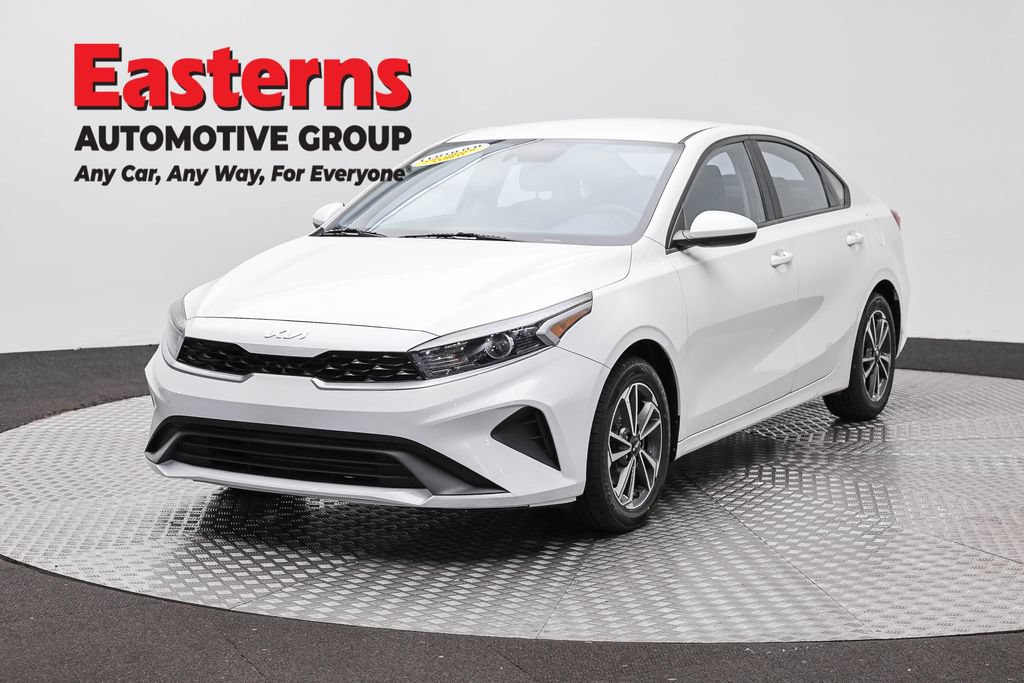 Used 2023 Kia Forte LXS FWD image 1