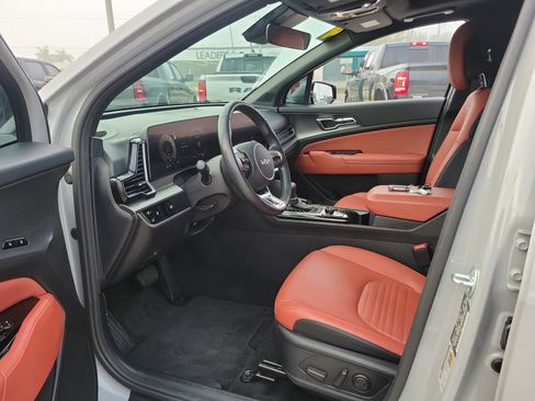 Used 2024 Kia Sportage SX image 24