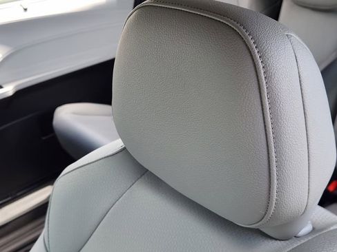 New 2026 Toyota Sienna XLE image 13