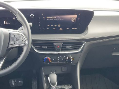 Used 2024 Buick Encore GX Preferred image 25