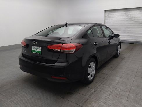 Used 2017 Kia Forte LX image 9