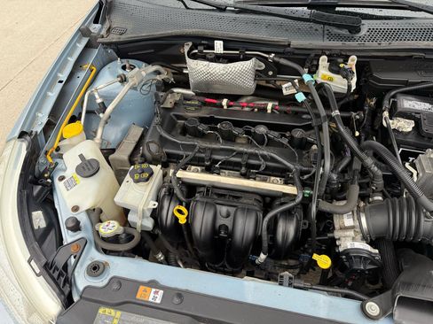 Used 2009 Ford Focus SE image 27