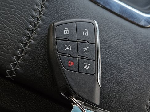 Used 2022 GMC Yukon Denali image 33