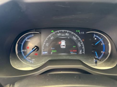 Used 2023 Toyota RAV4 XLE Premium image 35