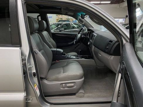 Used 2008 Toyota 4Runner Limited AWD/4WD image 19