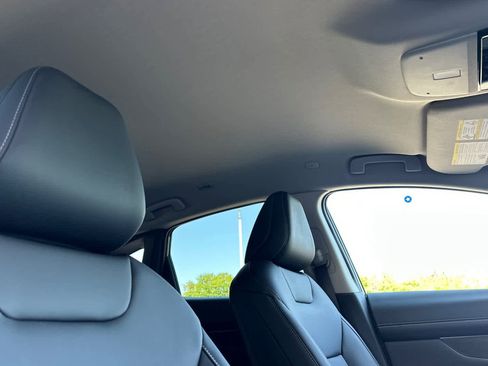 New 2025 Nissan Murano SV image 17