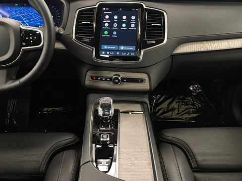 Used 2025 Volvo XC90 B6 Ultra w/ Protection Package AWD/4WD image 14
