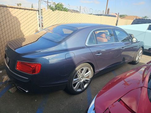 Used 2016 Bentley Flying Spur W12 image 11