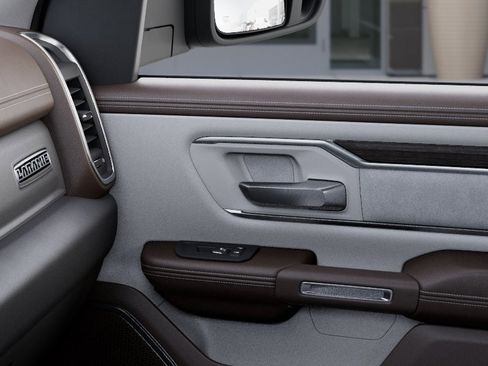 New 2026 RAM 1500 Laramie w/ Trailer Tow Group image 25