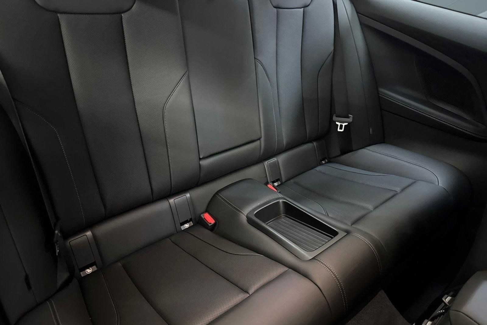 Used 2025 BMW 230i Coupe w/ Convenience Package RWD image 30