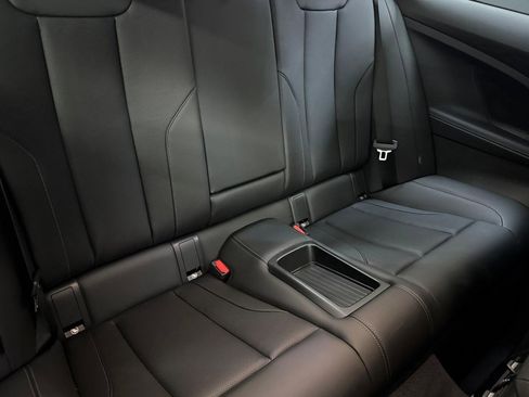 Used 2025 BMW 230i Coupe w/ Convenience Package RWD image 30