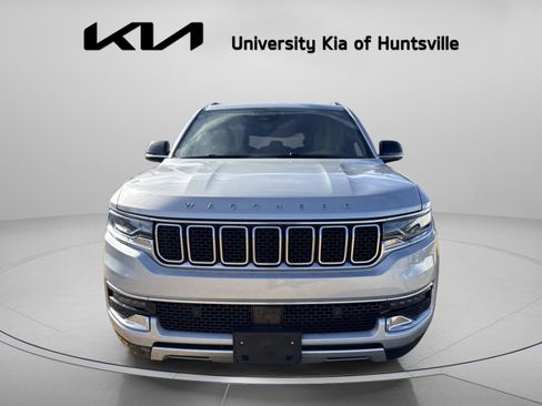 Used 2024 Jeep Wagoneer L Series II w/ Flexible Seating Group image 2