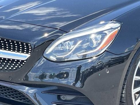 Used 2019 Mercedes-Benz SLC 300 image 9