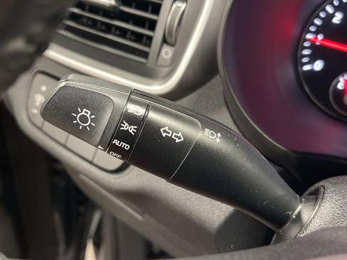 Used 2020 Kia Sorento LX w/ LX I4 Convenience Package image 21