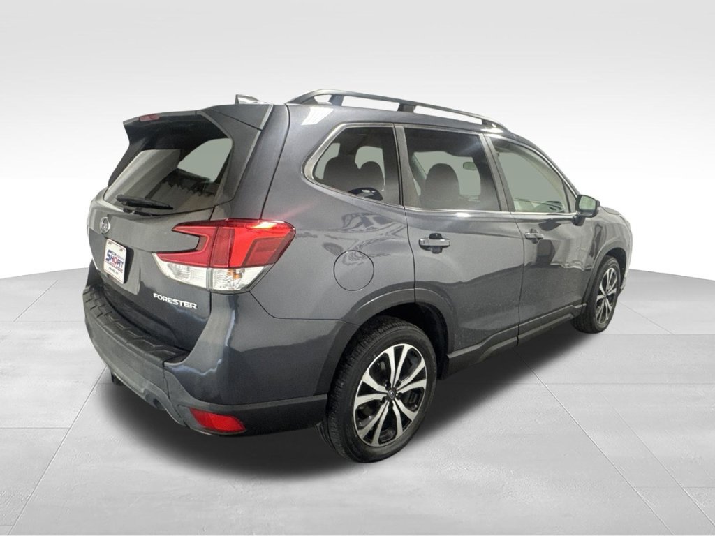 Used 2022 Subaru Forester Limited AWD/4WD image 6