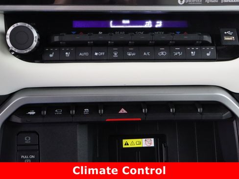 Certified 2024 Toyota Sequoia Capstone image 20