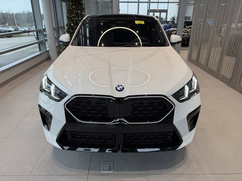 New 2026 BMW X2 xDrive28i w/ Technology Package image 2