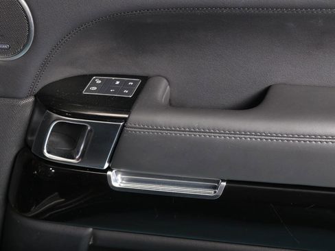 Used 2017 Land Rover Range Rover HSE image 49