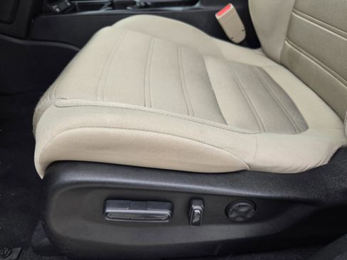 Used 2021 Honda CR-V EX image 9