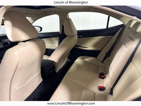 Used 2016 Lexus IS 300 AWD image 52