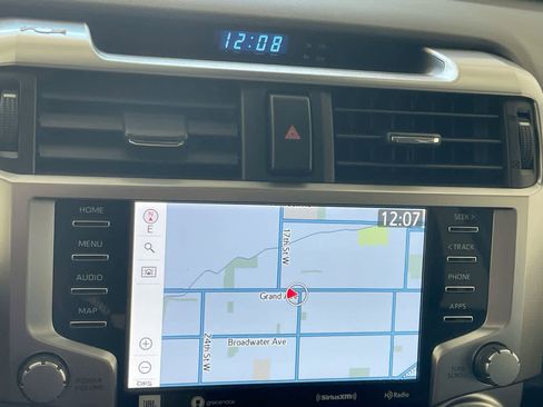 Used 2022 Toyota 4Runner Limited image 18