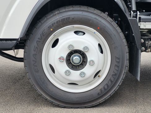 New 2026 Isuzu NPR RWD image 10