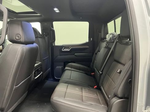 New 2026 Chevrolet Silverado 1500 High Country AWD/4WD image 15